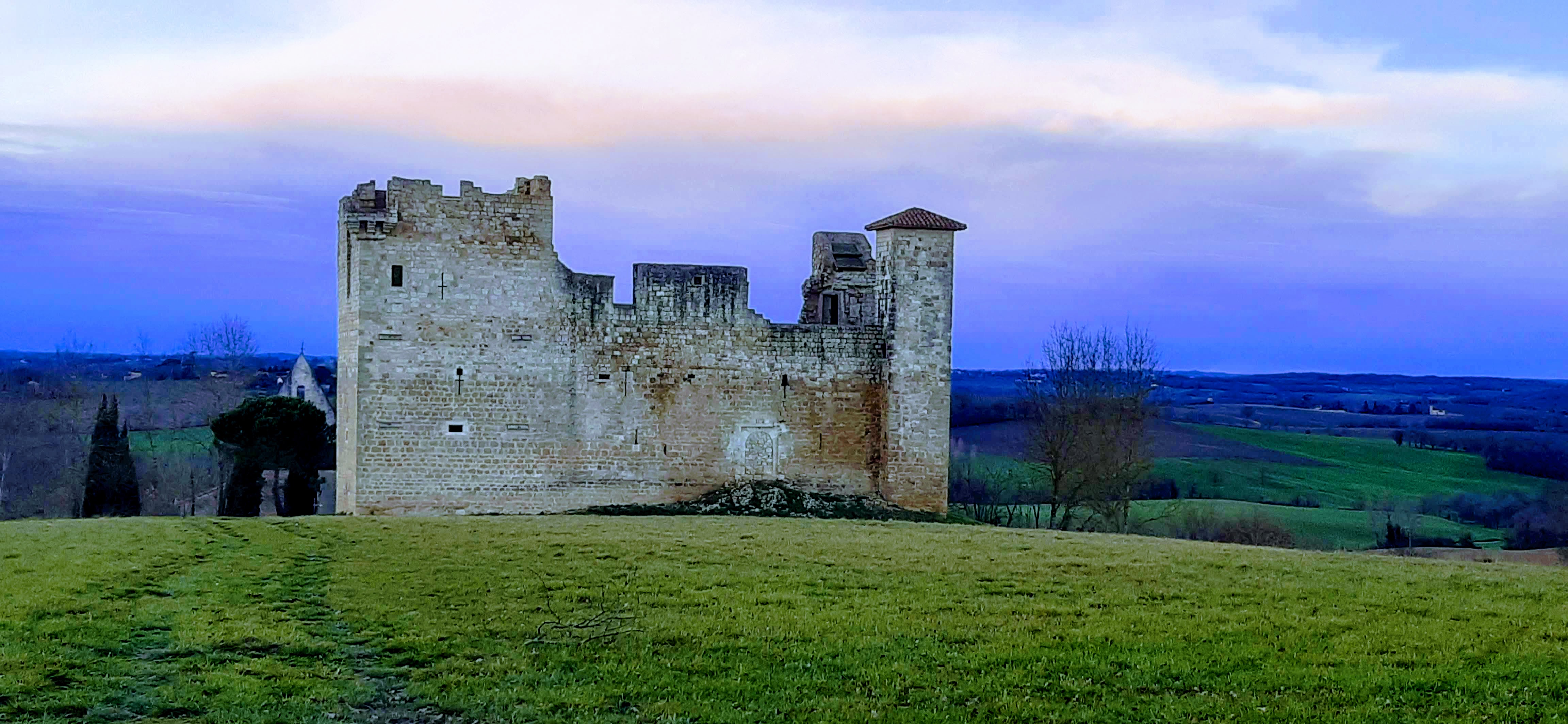 Samaret Lagardère Gers France chateau